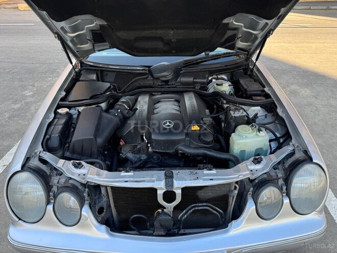 Mercedes E 240 2001, 250,000 km - 2.6 l - Bakı