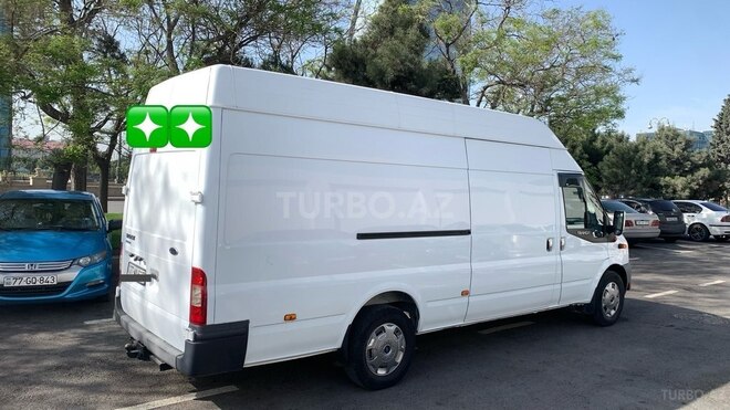 Ford Transit-9