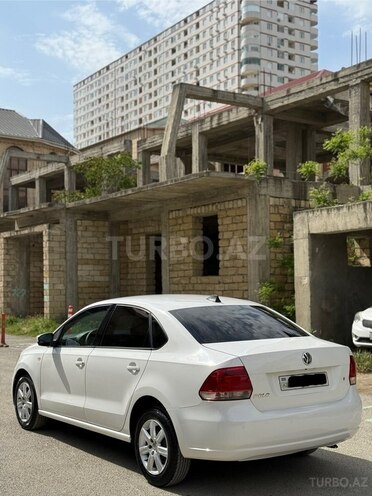 Volkswagen Polo 2013, 294,000 km - 1.6 l - Bakı