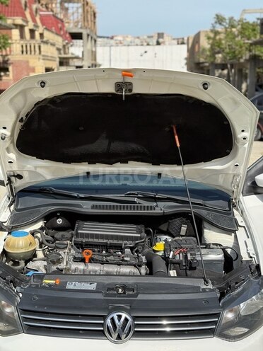 Volkswagen Polo 2013, 294,000 km - 1.6 l - Bakı