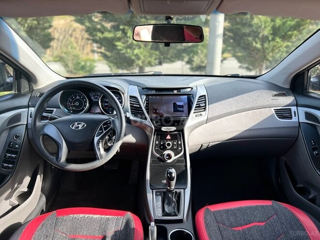 Hyundai Elantra 2015, 123,000 km - 1.8 л - Bakı