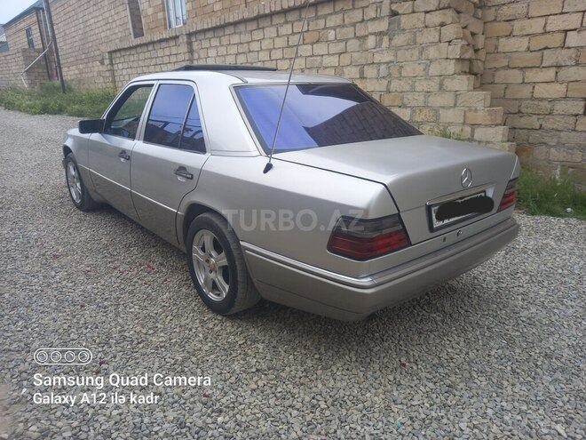 Mercedes E 220 1995, 604,532 km - 2.2 l - Bakı