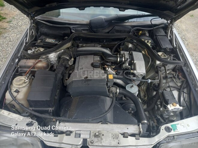Mercedes E 220 1995, 604,532 km - 2.2 l - Bakı