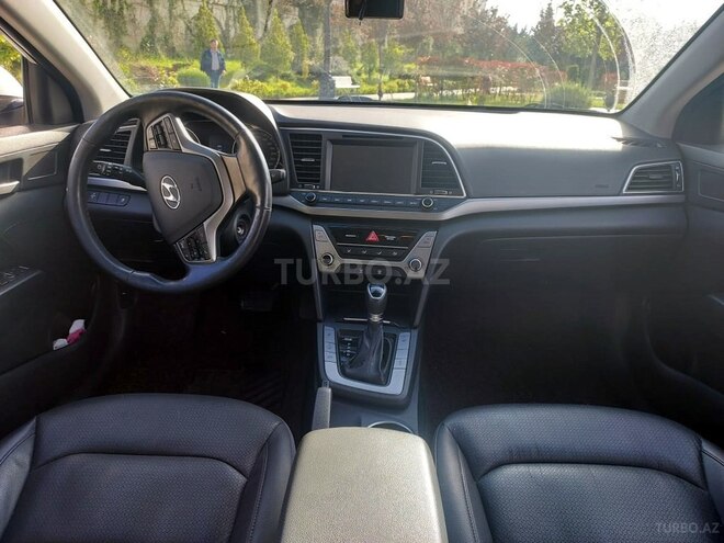 Hyundai Avante 2015, 198,001 km - 1.6 л - Bakı