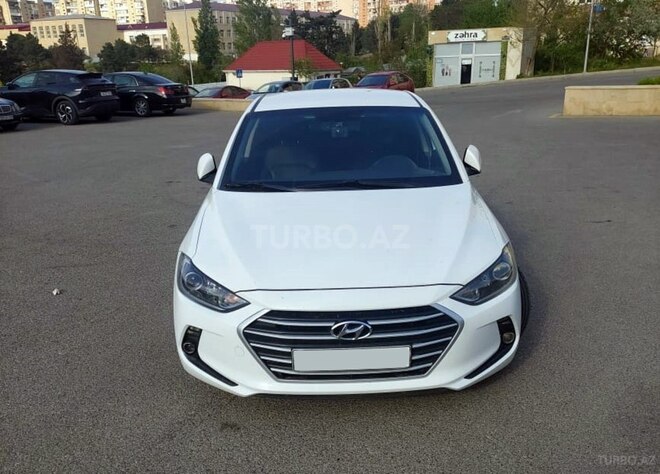 Hyundai Avante 2015, 198,001 km - 1.6 л - Bakı