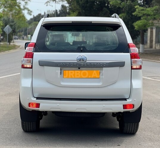 Toyota Land Cruiser Prado 2013, 120,000 km - 2.7 л - Bakı