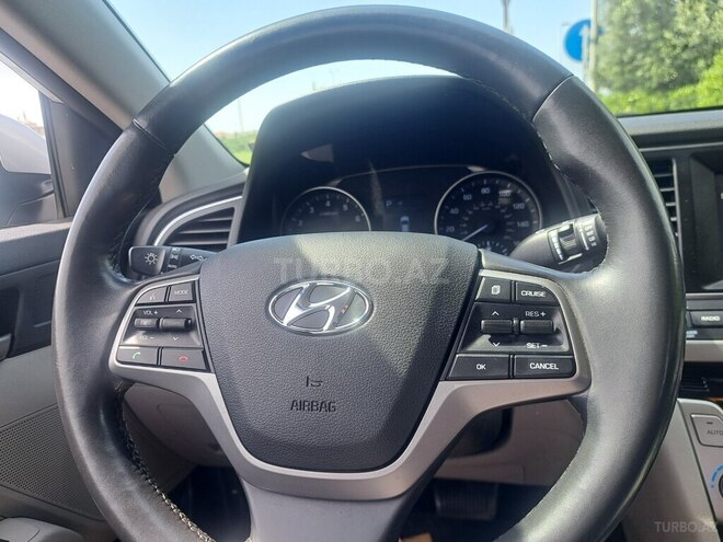 Hyundai Elantra 2016, 140,000 km - 2.0 l - Bakı