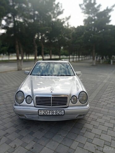 Mercedes E 220 d 1997, 236,000 km - 2.2 l - Sumqayıt