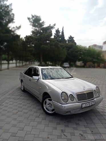 Mercedes E 220 d 1997, 236,000 km - 2.2 l - Sumqayıt