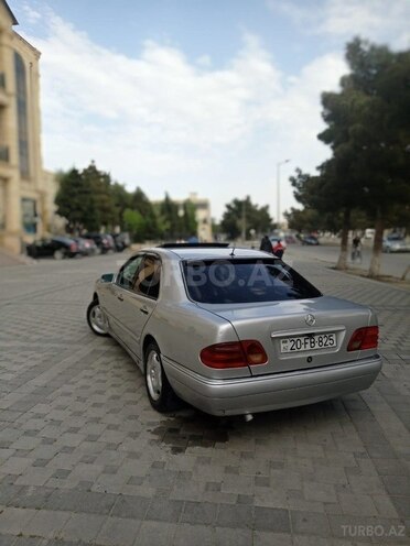 Mercedes E 220 d 1997, 236,000 km - 2.2 l - Sumqayıt