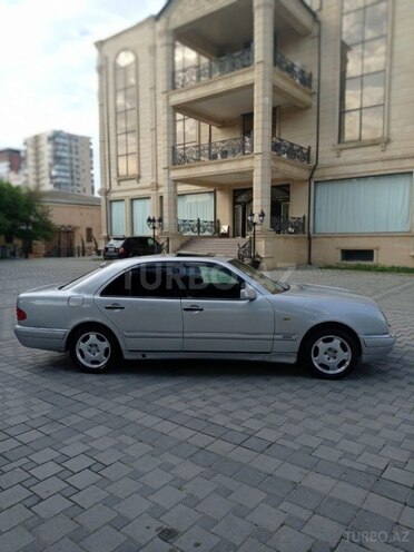 Mercedes E 220 d 1997, 236,000 km - 2.2 l - Sumqayıt