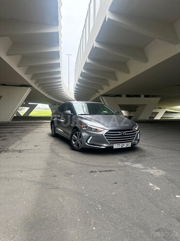 Hyundai Elantra 2017, 8,800 km - 2.0 l - Bakı