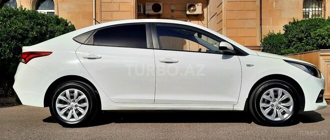 Hyundai Accent 2018, 90,000 km - 1.6 l - Bakı