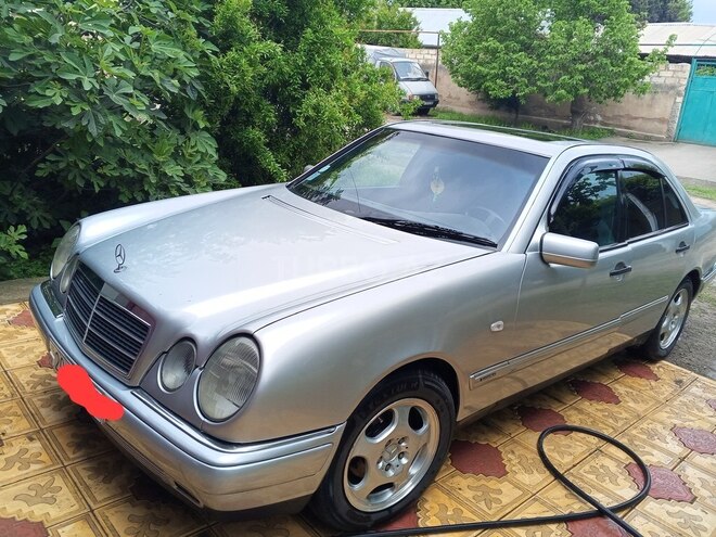 Mercedes E 230 1996, 410,000 km - 2.3 l - Gəncə