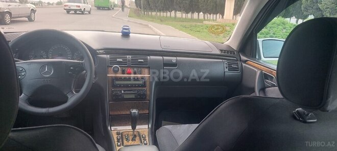 Mercedes E 200 2000, 221,000 km - 2.0 l - Mingəçevir