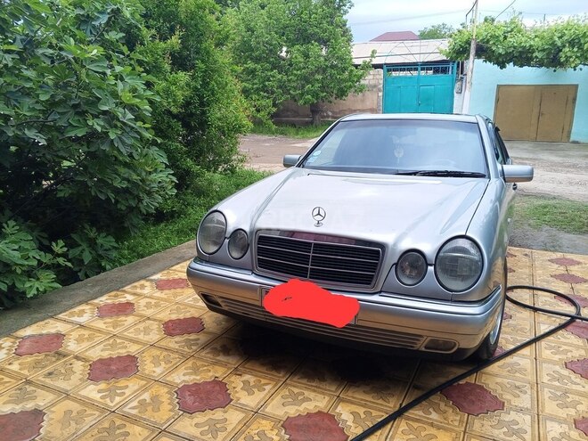 Mercedes E 230 1996, 410,000 km - 2.3 l - Gəncə