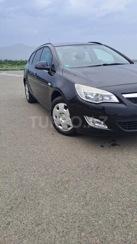 Opel Astra 2011, 206,065 km - 1.4 l - Lənkəran