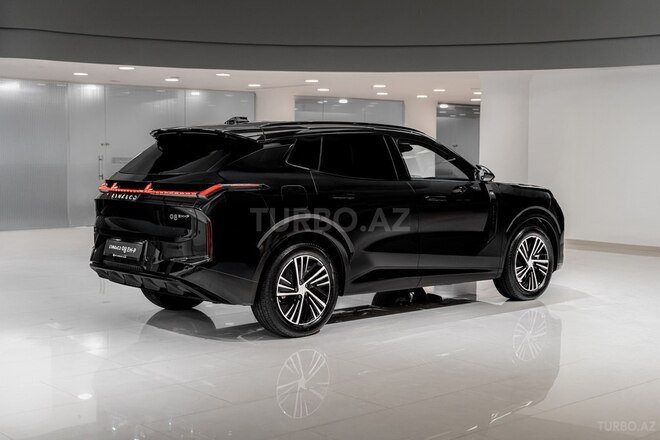 Lynk & Co 08-4