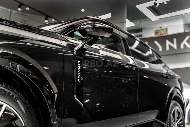 Lynk & Co 08-16