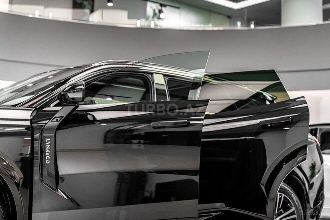 Lynk & Co 08-15