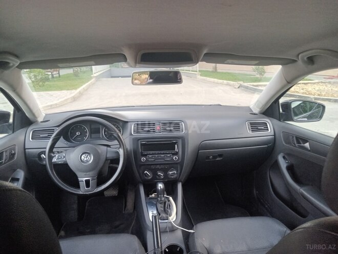 Volkswagen Jetta 2011, 98,379 km - 2.5 l - Bakı