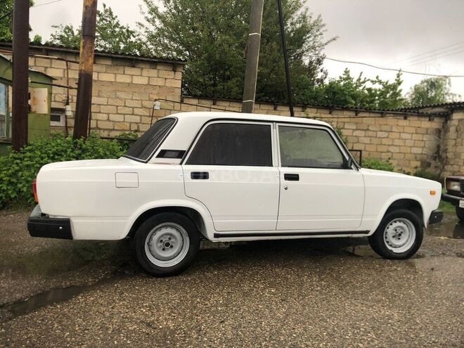 LADA (VAZ) 2107 2005, 31,676 km - 1.6 l - Quba