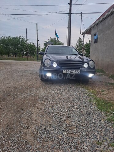 Mercedes E 220 d 2000, 544,700 km - 2.2 l - Biləsuvar