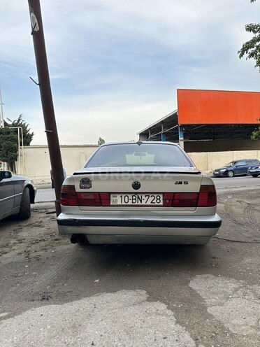 BMW 520 1990, 234,000 km - 2.0 l - Bakı