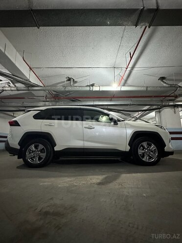 Toyota RAV4 2022, 27,000 km - 2.0 l - Bakı
