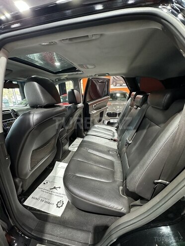 Hyundai Santa Fe-10
