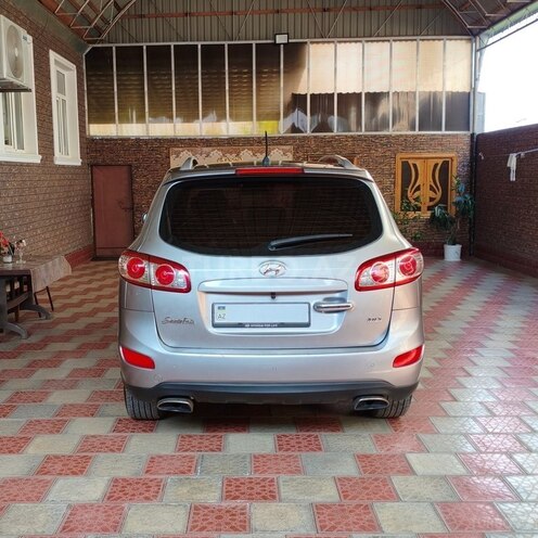 Hyundai Santa Fe 2010, 218,000 km - 2.0 l - Tovuz