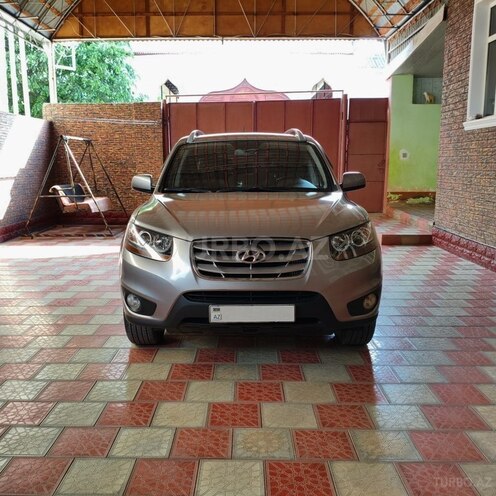 Hyundai Santa Fe 2010, 218,000 km - 2.0 l - Tovuz
