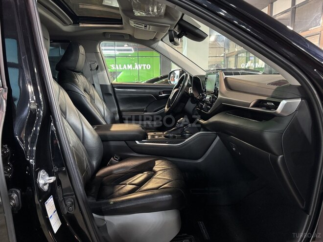 Toyota Highlander-12