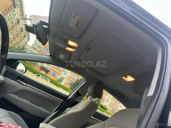 Hyundai Elantra 2018, 62,341 km - 2.0 l - Bakı