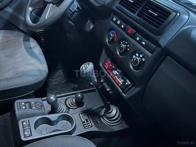 LADA (VAZ) Niva Bronto 2023, 32,000 km - 1.7 l - Bakı