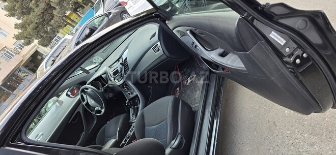 Hyundai Elantra 2014, 118,000 km - 2.0 l - Bakı