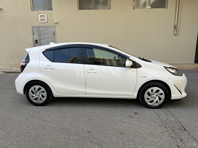 Toyota Aqua 2019, 93,000 km - 1.5 l - Bakı