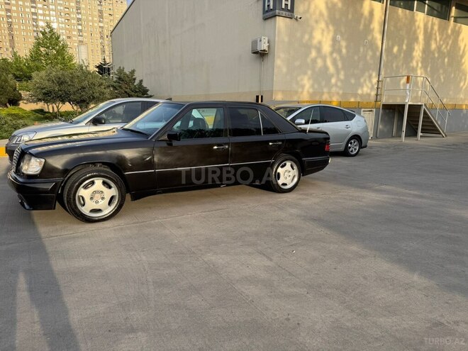 Mercedes E 200 1995, 273,000 km - 2.0 l - Bakı