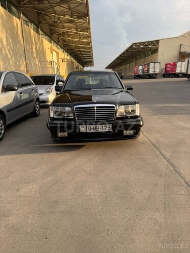 Mercedes E 200 1995, 273,000 km - 2.0 l - Bakı