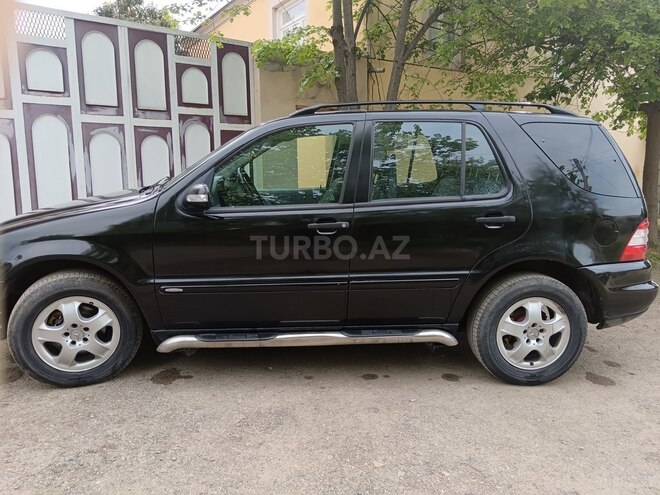Mercedes ML 320 2002, 240,000 km - 3.2 l - Tovuz