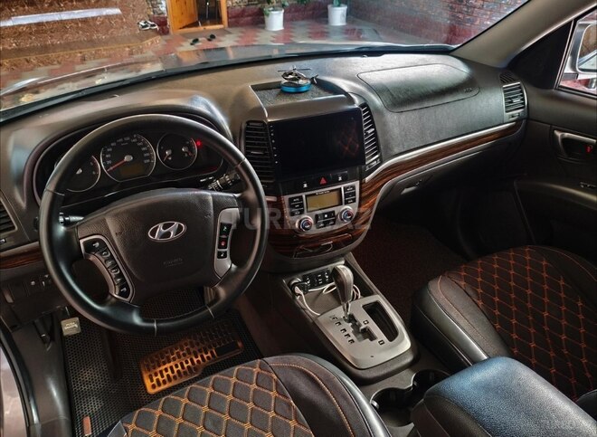 Hyundai Santa Fe 2010, 218,000 km - 2.0 l - Tovuz