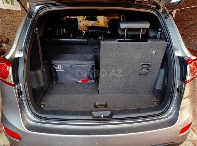 Hyundai Santa Fe 2010, 218,000 km - 2.0 l - Tovuz