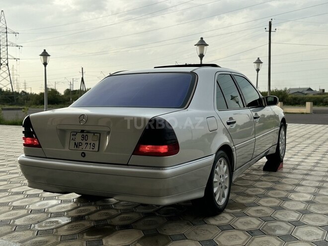 Mercedes C 230 1998, 270,000 km - 2.3 л - Saatlı