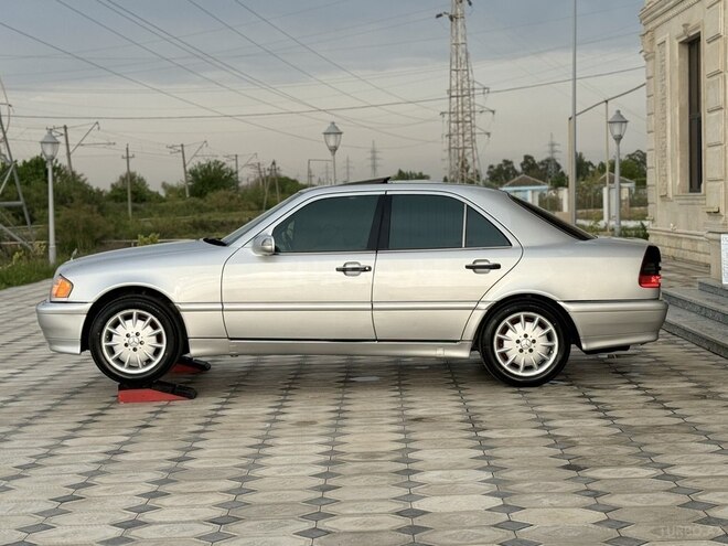Mercedes C 230 1998, 270,000 km - 2.3 л - Saatlı