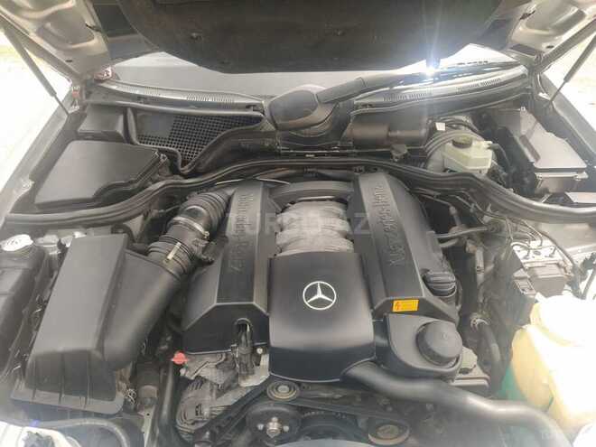 Mercedes E 240 2001, 270,000 km - 2.4 l - Hacıqabul
