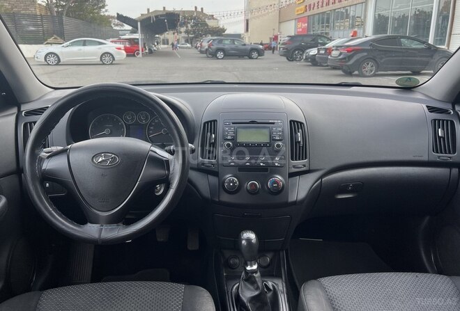 Hyundai i30 2011, 302,000 km - 1.6 l - Bakı
