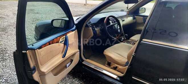 Mercedes E 220 d 2001, 504,253 km - 2.2 л - Salyan