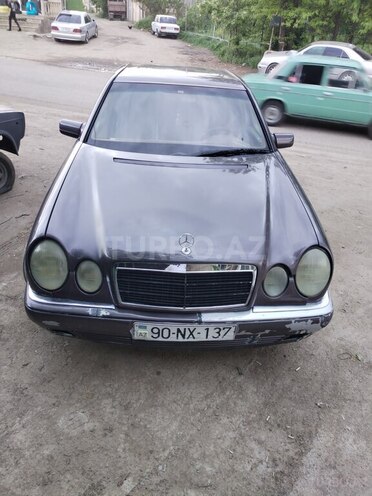 Mercedes E 230 1996, 369,490 km - 2.3 л - Tovuz