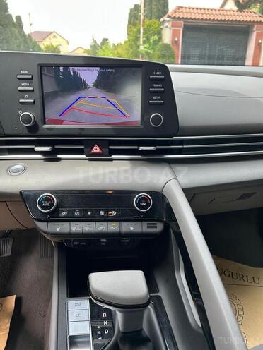 Hyundai Elantra 2022, 83,500 km - 1.6 л - Bakı