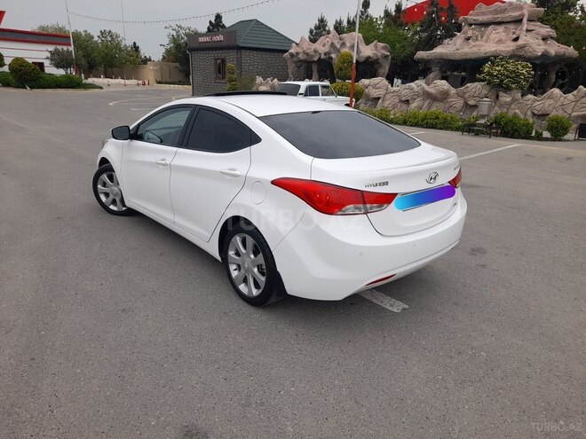 Hyundai Elantra 2013, 237,680 km - 1.6 l - Qazax